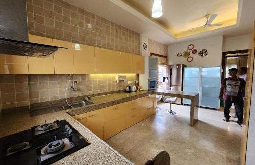 Pune House | House 40: Ideal Retreat with Hot Tub, Family-Friendly Stay