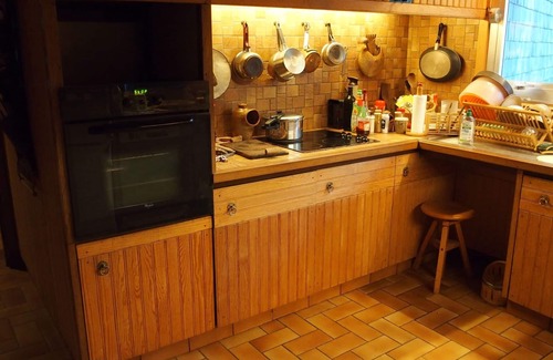 Arradon House | Cozy Retreat for 6 with Sea View Near Gulf of Morbihan