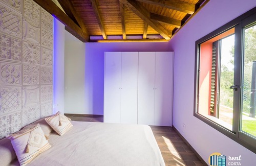 Palamos Villa | Relax at House Ananda with Private Pool near the Beach