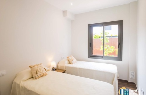 Palamos Villa | Relax at House Ananda with Private Pool near the Beach