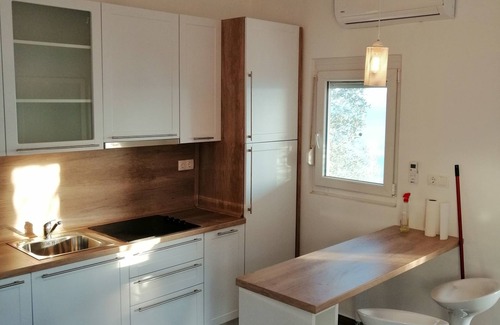 Starigrad House | House Anica: Oceanfront Retreat with Amazing Guest Rating