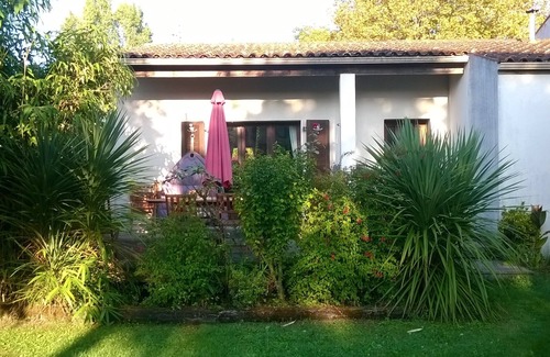 Pontaillac House | Inviting House at Royan Pontaillac with Oceanfront Pool