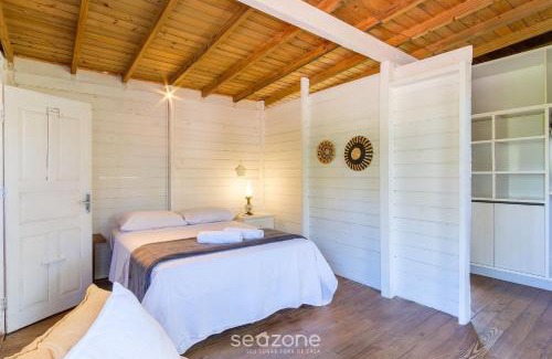 Ibiraquera House | House, beach, and nature in Ibiraquera – TAN0000