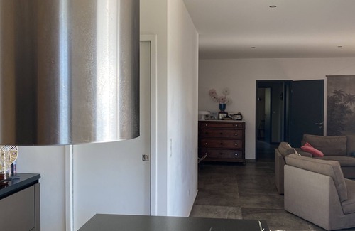Aleria Villa | Cozy Retreat between Beach and Mountains with Ocean Views