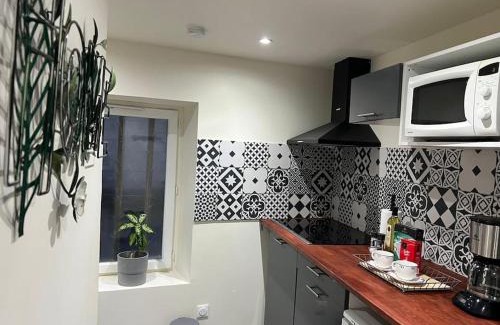 Stains Apartment | Cozy House BLUE Near Stade de France for Families
