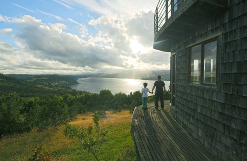 Castro Cottage | Experience House Boat on Beautiful Chiloe Island