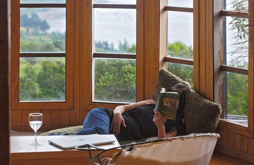 Castro Cottage | Experience House Boat on Beautiful Chiloe Island
