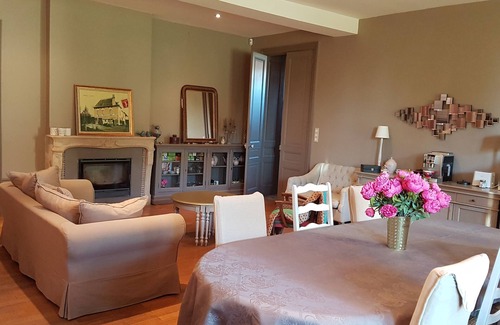 Grenay House | Elegant House Bourgeoise in Lyon: Nature & Family-Friendly