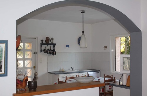 Ventiseri House | Riverside Retreat: 5 Minutes to the Beach with Pool Access