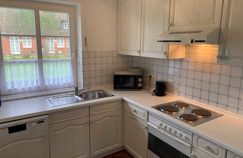 Norderhafen Cottage | Cozy House by the Sea with Pet-Friendly Amenities
