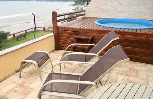 Porto Belo Apartment | Seaside Retreat with Private Pool & Panoramic Ocean Views
