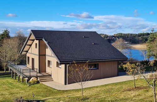 Chenereilles House | Tranquil House by the Water with Oceanfront Views