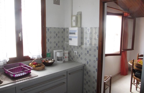 Bonifacio House | Tranquil House by the Water near Bonifacio - Guest Rated 9.8