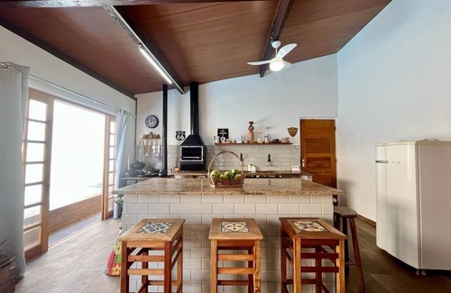 Barra da Tijuca Ski Chalet | Cozy Cottage in Barra da Tijuca with Pool Steps from Beach