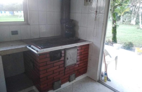 Acacias House | Pet-Friendly House with Pool and Child-Friendly Amenities