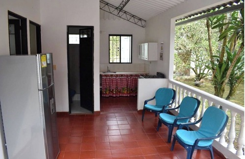 Guamal Cabin | Relaxing Retreat House with Pool, Spa & Family Amenities