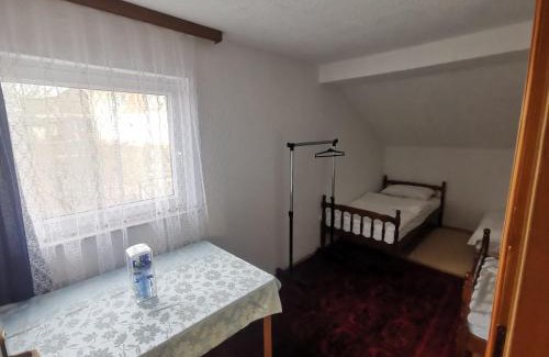 Mali Radic House | House Crkvina