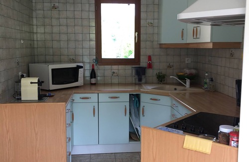 Marcillac-Saint-Quentin House | Dream House: Family-Ready Retreat with Pool and Breakfast