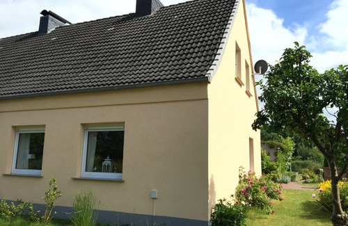 Bartelshagen House | Cozy Vacation House with Ocean View in Bartelshagen II