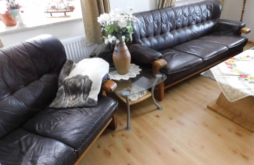 Presseck House | Pet-Friendly House for Family Getaways and Memorable Stays