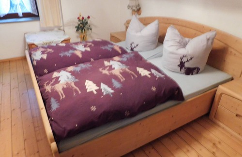 Presseck House | Pet-Friendly House for Family Getaways and Memorable Stays
