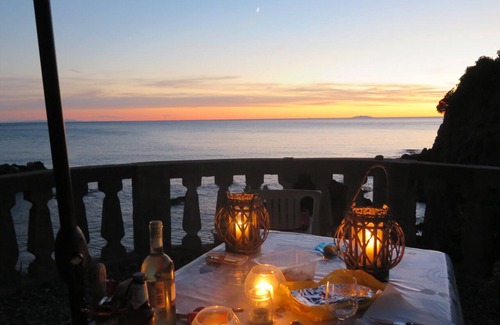Rosignano Marittimo Apartment | Beachfront House with Unique Views & Pool - Rated 9.6/10