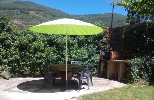 Navaconcejo Cottage | Family-Friendly House El Arroyo del Valle with Spa Access