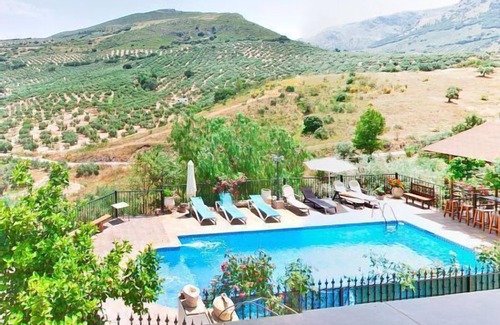 Priego de Cordoba Cottage | Spacious House Eufemia: Perfect for Families and Groups