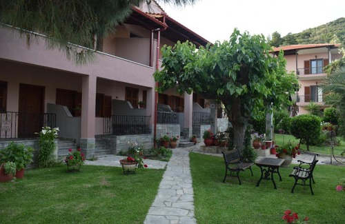 Toroni Apartment | Experience House Evristhenis: Oceanfront Bliss Awaits