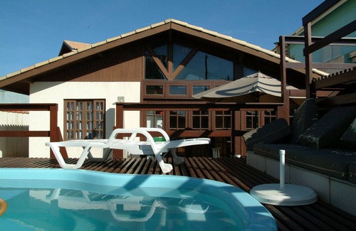 Peruibe House | Ocean View Retreat by Peruibe Aquarium - Guest Rated 10/10