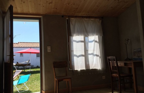 Ile d'Yeu House | Bright Fisherman House Near Port and Beaches - Top Rated 9.6