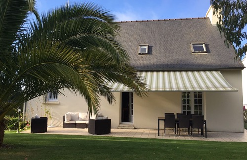 Etables-sur-Mer House | Family-Friendly House with Ocean View Near Beach