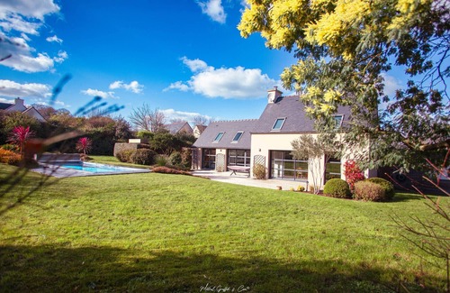 Penvenan House | House for 10 with large garden and swimming pool