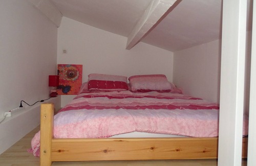 Bessan House | House for 2 adults 2 children