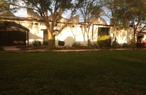 Salinas Victoria House | Cozy House Perfect for 3 Guests' Getaway