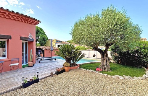 Plage de la Garonnette House | Relaxing House with Private Pool Near Sainte Maxime Beach