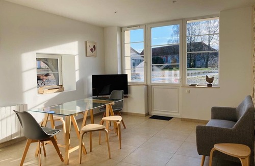 Le Plessis-Placy Cottage | Cozy Farmhouse Retreat for 5 with Breakfast & Spa Access