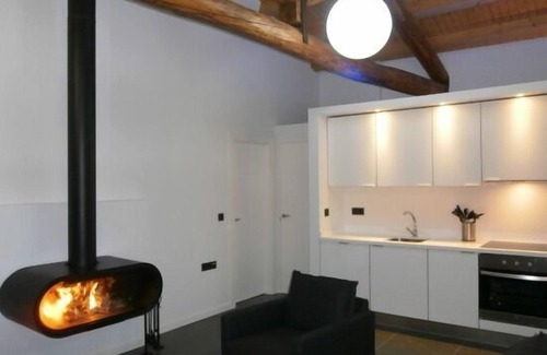 Olmos de Penafiel Cottage | Ideal Getaway for 6-8 with Jacuzzi in Ribera de Duero