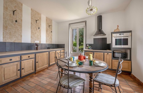 La Bernerie-en-Retz House | Cozy House for 6 near Beach with Ocean View & Breakfast
