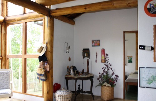 Goncalves Cottage | Cozy Mountain Retreat for 6 with Fireplace & Spa