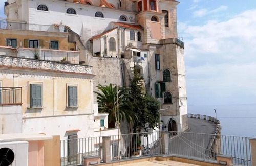 Atrani Apartment | Ideal Family Retreat with Terrace and Ocean Views in Amalfi