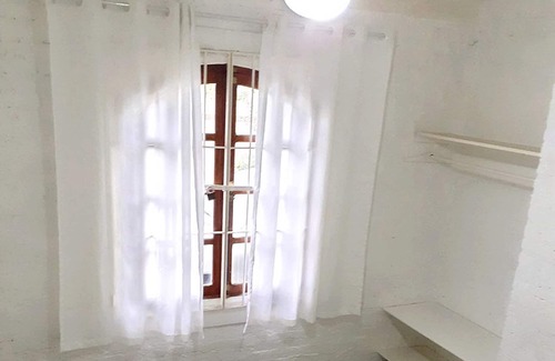 Tesouro da Colina House | Cozy House for Rent in Ilhabela with Kitchen & Breakfast