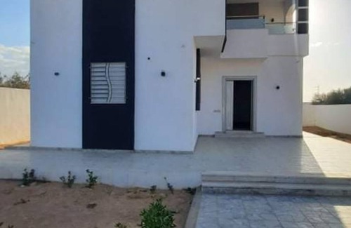Djerba Midun Villa | Oceanfront House for Rent in Beautiful Djerba