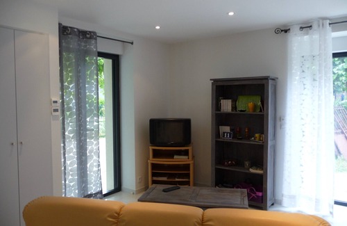 Quartier Malvares House | Cozy House for 4 with Garden, Pool & Private Parking