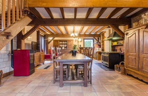 La Ville-aux-Bois House | Guest Rated 10/10: House with Spa & Breakfast Amenities