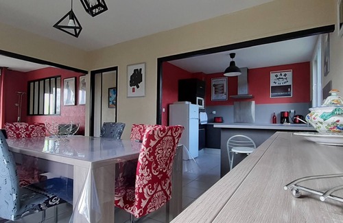 Plougasnou House | Pet-Friendly House with Kitchen & Perfect 10/10 Rating
