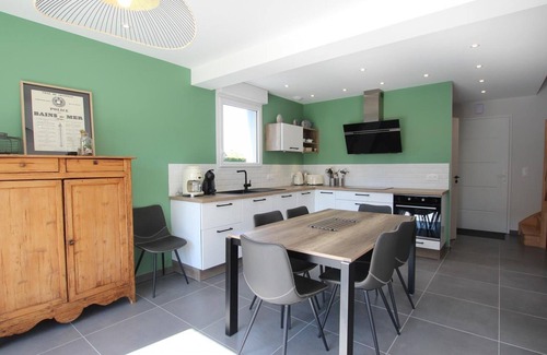 Saint-Jean-de-la-Riviere Cottage | House near beach with 4 bedrooms and bikes available