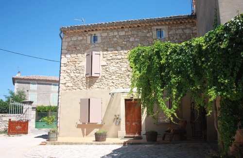 Saint-Laurent-de-Carnols House | Discover House of Font des Couteaux – Family Friendly Retreat