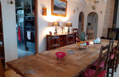 Saint-Remy-les-Chevreuse House | House in a house full of life