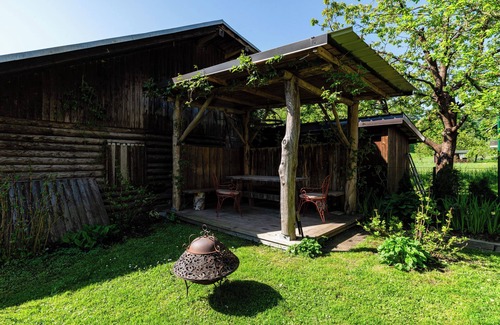 Bled House | Relax in a Cozy House with Garden and Pet-Friendly Amenities